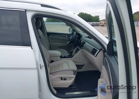 2021 Volkswagen Atlas 3.6L V6 Sel Premium z USA, uszkodzony, nr VIN 1V2TR2CA2MC547731